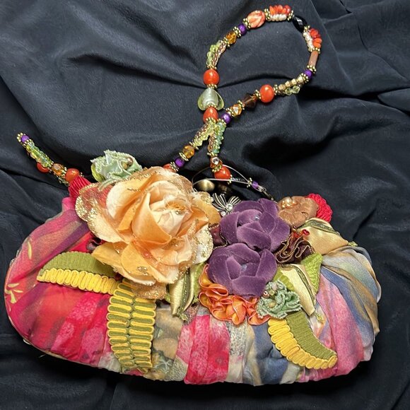 Mary Frances Firefly Luxury Floral Handbag w/ Cert of Auth, Retired Design #1467 - Picture 11 of 16